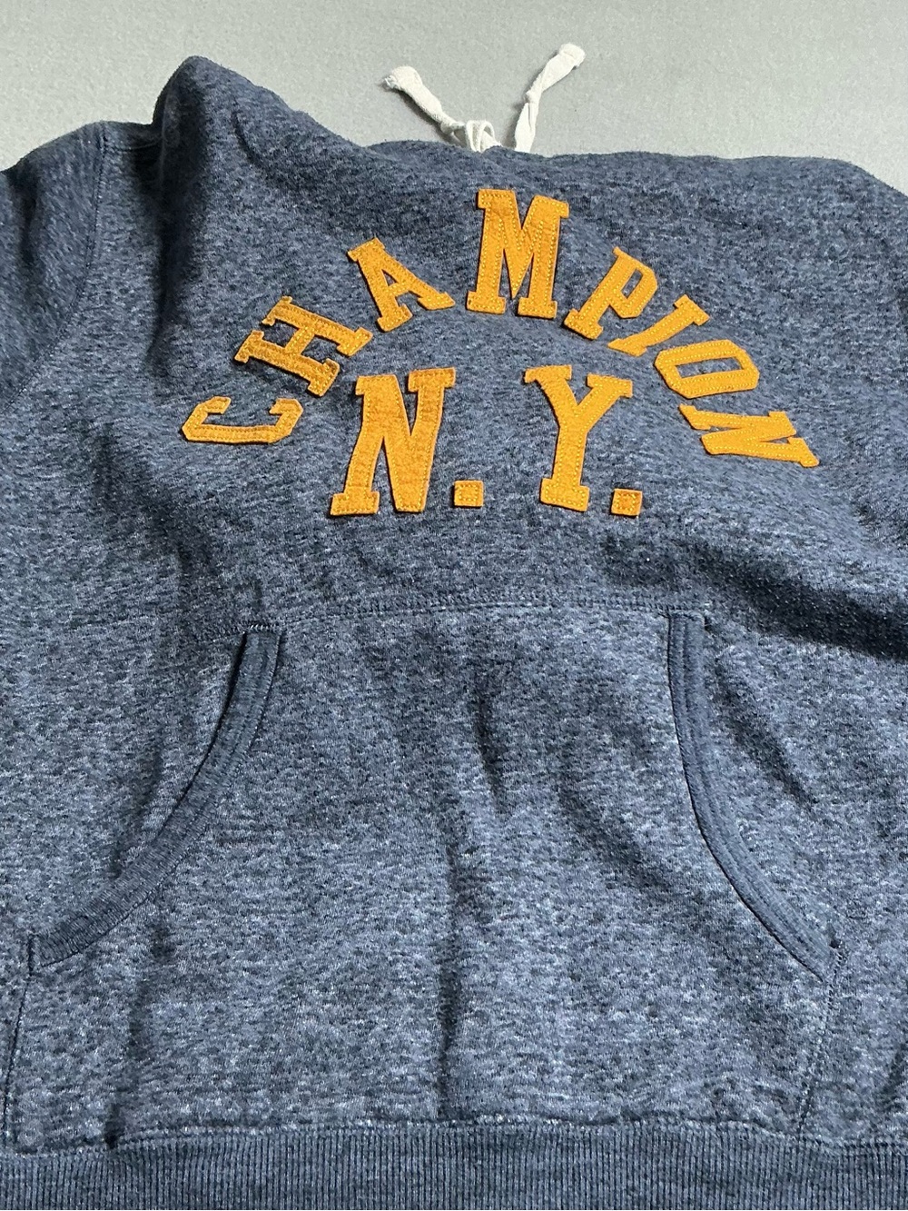 Champion Men’s Hoodie Size Small N.Y. Spellout  Blue Gold Pullover Sweatshirt - Picture 9 of 16